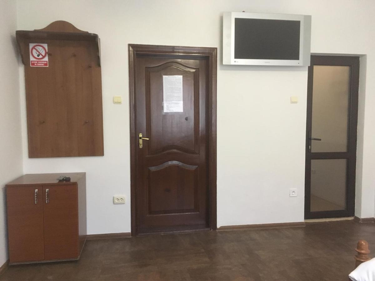 Міні-Готель Нептун Rivne Luaran gambar